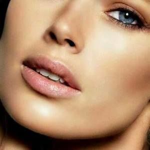 Meet your Posher, Lorraine